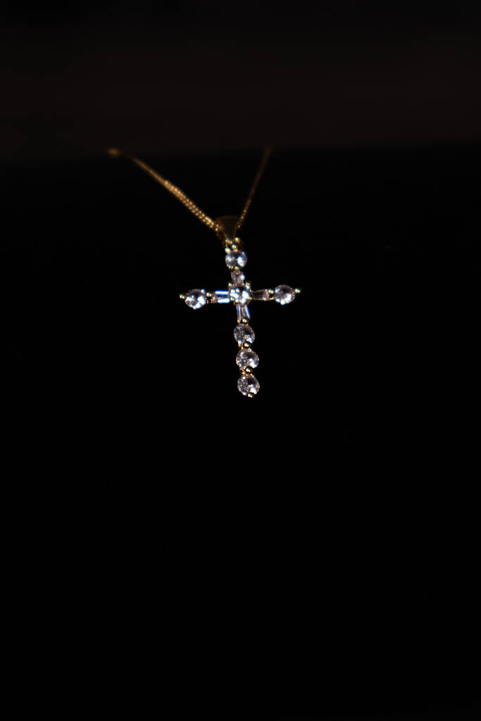 Luxury Cross Diamonds Elegant Pendant