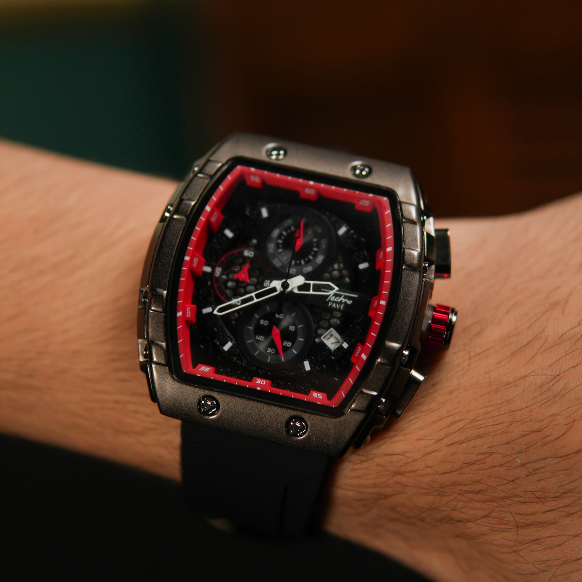 Tecno Pavé Infinity Drive – Gunmetal/Red Edition