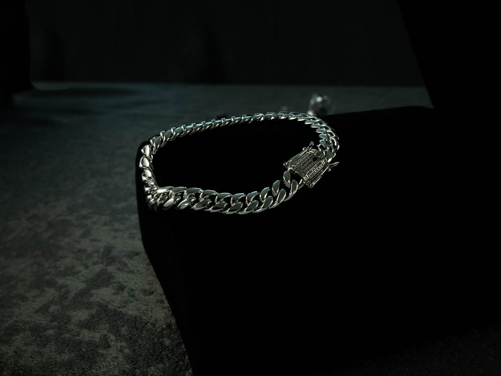 Miami Cuban Link 8mm Bracelet Diamond Lock Box White Gold