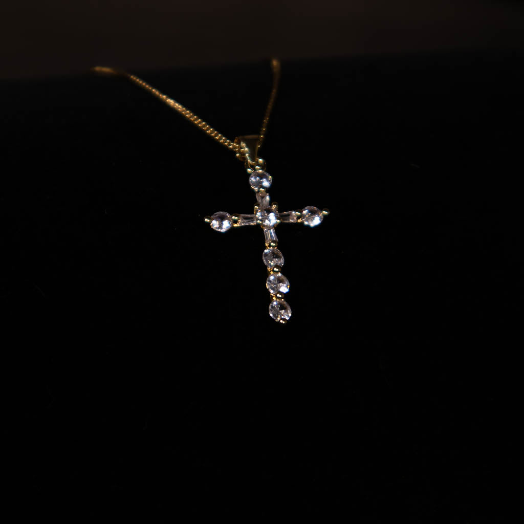 Luxury Cross Diamonds Elegant Pendant