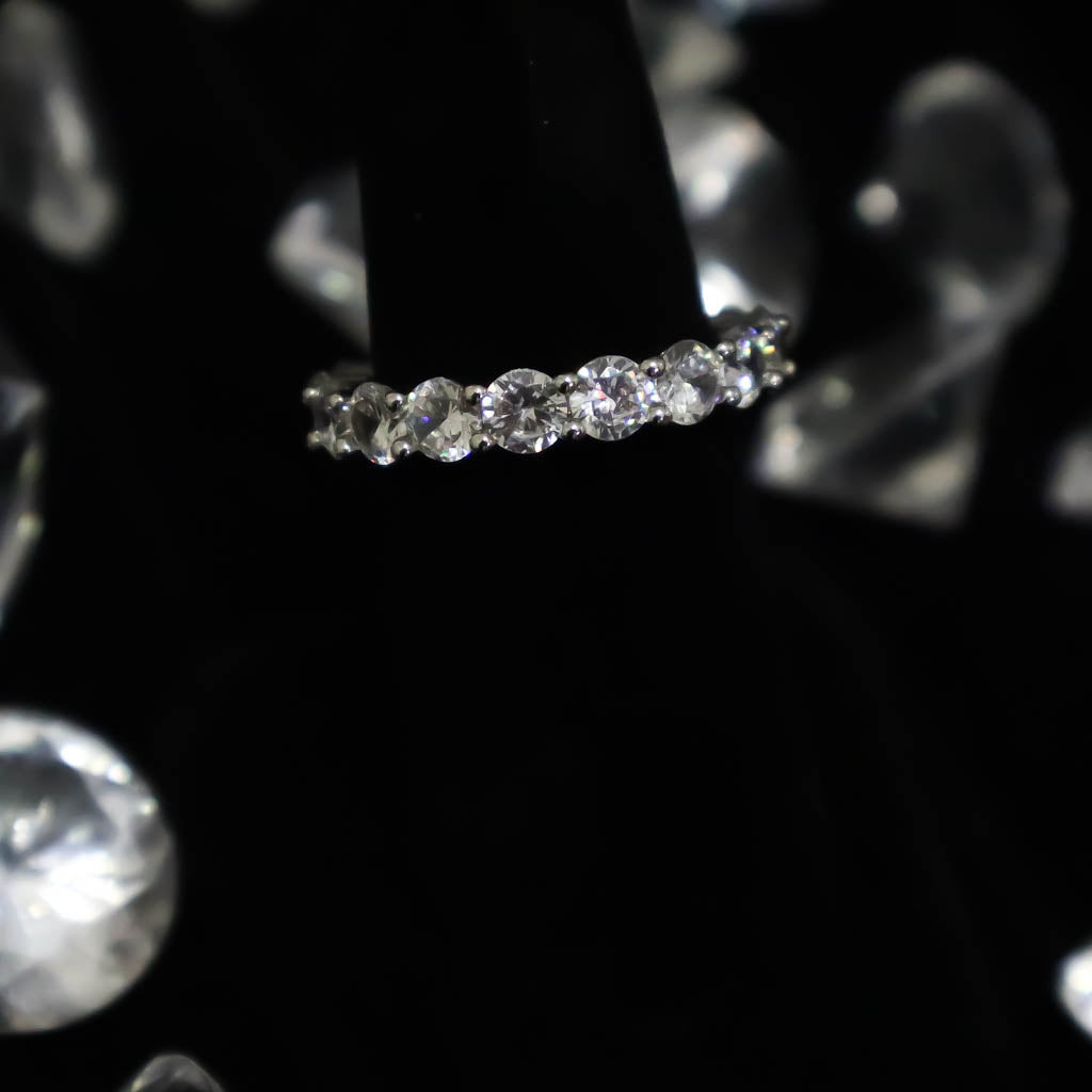 Single Layer Diamond Band Ring White Gold